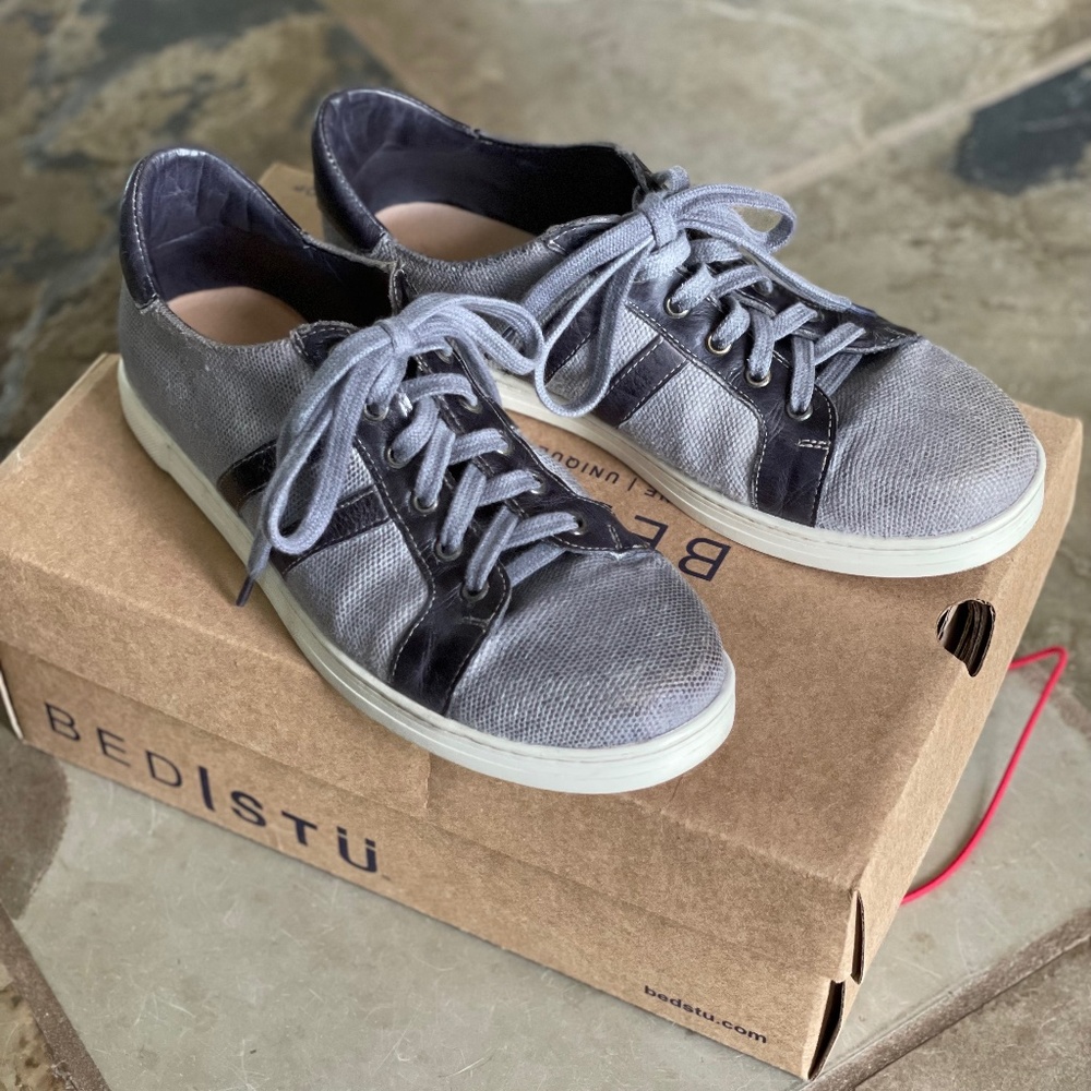 BED STU Lighthouse retro sneakers, navy, size 10